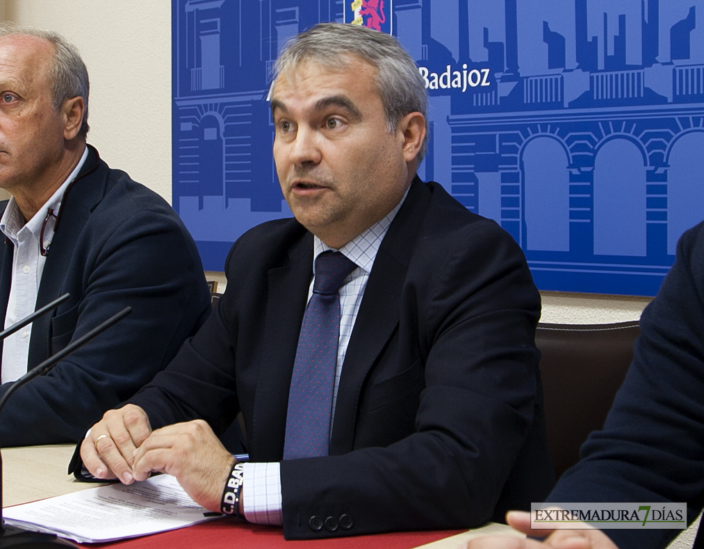 Fragoso habla sobre el alquilerer de los puesto en Al-Mossassa