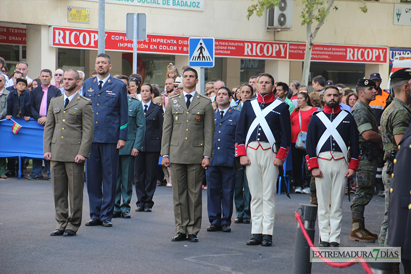 Badajoz celebra el izado de bandera con motivo de la Fiesta Nacional