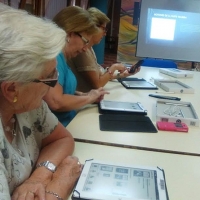 Taller de formación tecnológica para los mayores emeritenses