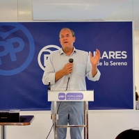 Monago asegura que el PP ofrece "unidad y estabilidad"
