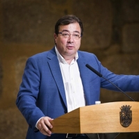 Vara convoca a los alcaldes socialistas tras la dimisión de Sánchez