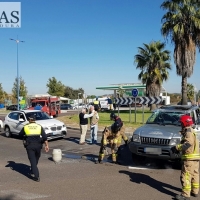 Accidente de tráfico en la rotonda de acceso a Las Vaguadas