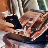 La Guardia Civil advierte de los peligros que acechan a nuestros móviles