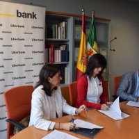 Junta firma un convenio para apoyar la Gala del Antifaz de Plata