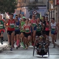 Pablo Villalobos gana la media maratón que lleva su nombre