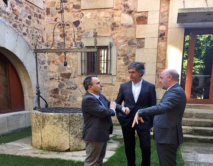 Extremadura refuerza su colaboración con el centro de Portugal