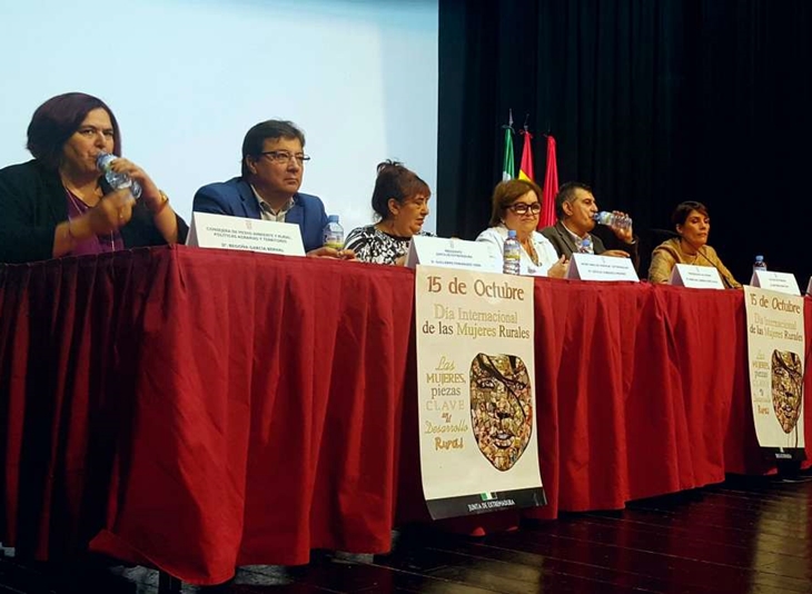 La mujer como "eje vertebrador" del mundo rural