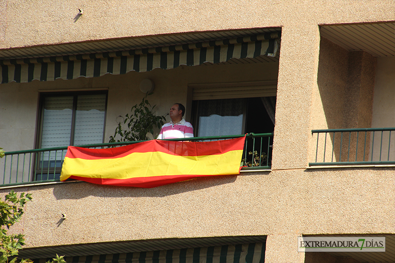 Badajoz celebra el izado de bandera con motivo de la Fiesta Nacional