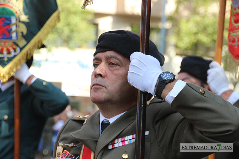 Badajoz celebra el izado de bandera con motivo de la Fiesta Nacional