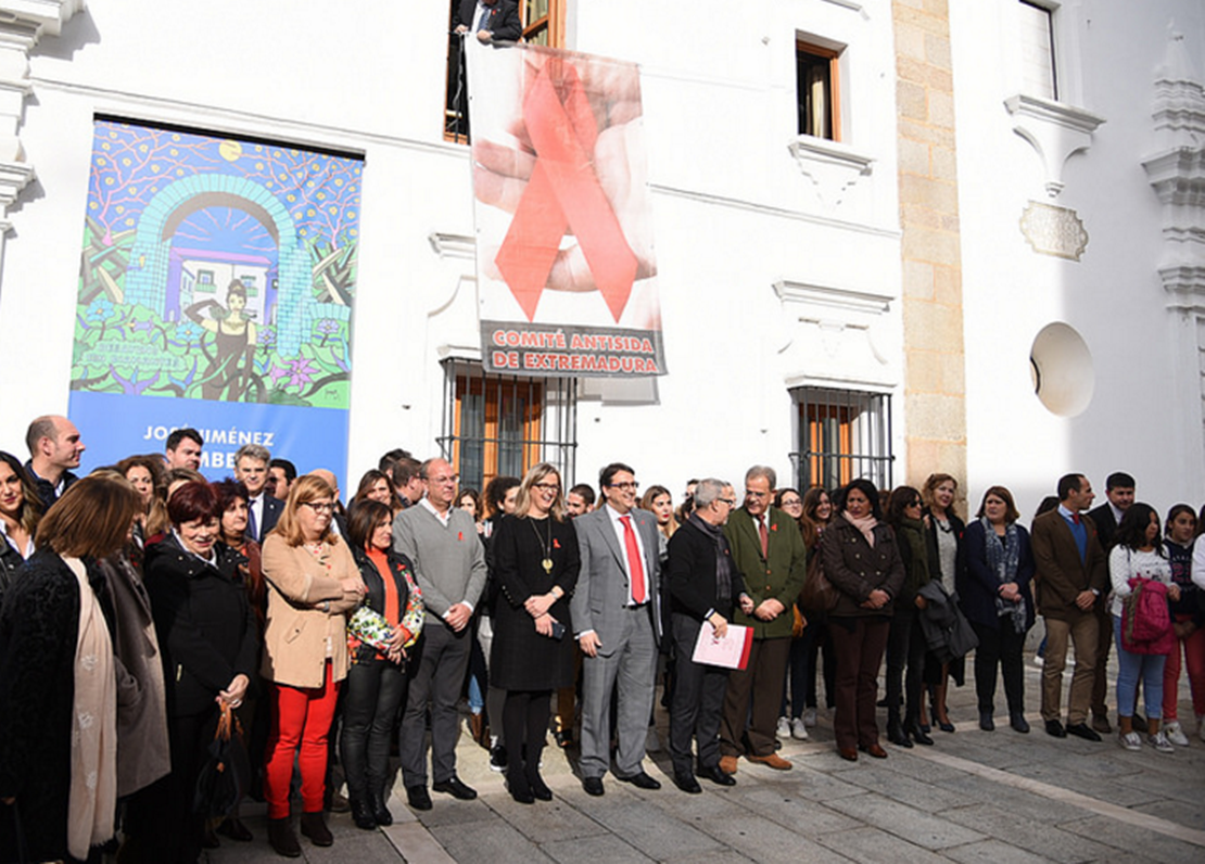 Más de 1.000 extremeños están afectados por el virus VIH