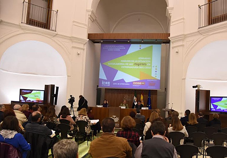 Las mujeres trabajan 50 días más que los hombres para cobrar el mismo salario