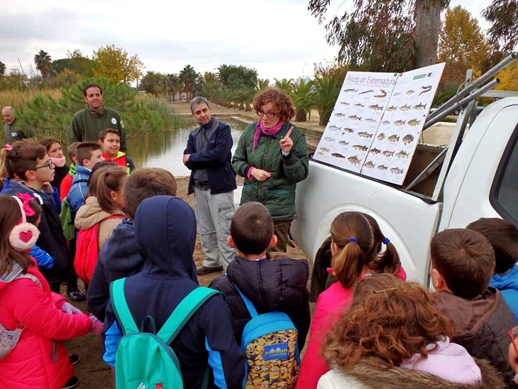 Conciencian a escolares y mayores del valor de la acuicultura