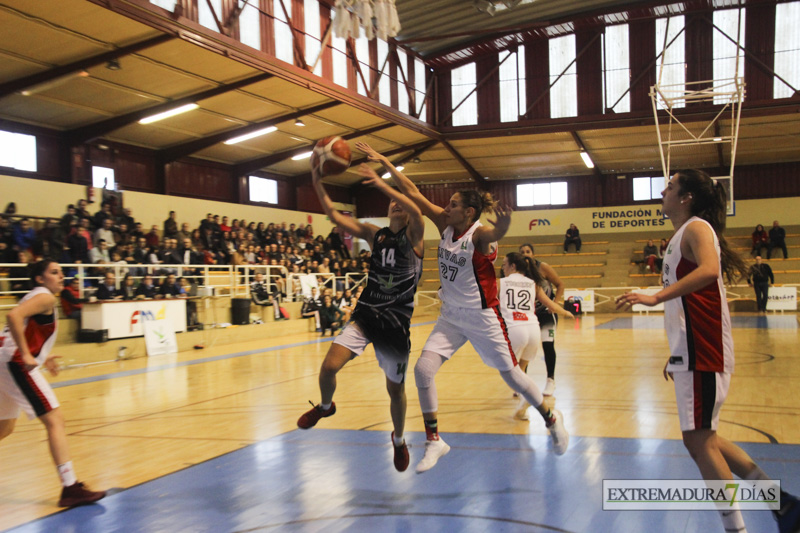 Imágenes del Baloncesto Batalyaws 63 - 59 Rivas Ecópolis