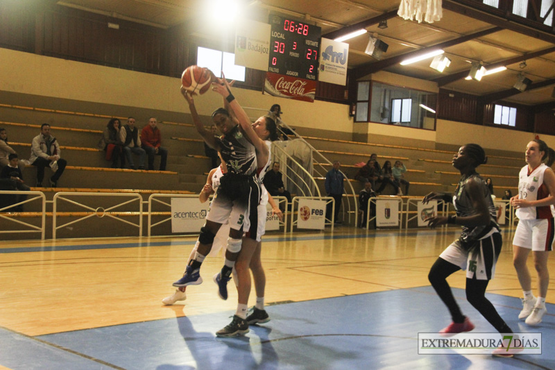 Imágenes del Baloncesto Batalyaws 63 - 59 Rivas Ecópolis