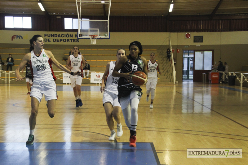 Imágenes del Baloncesto Batalyaws 63 - 59 Rivas Ecópolis