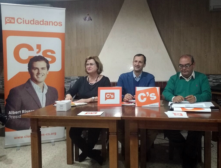 C's Badajoz acerca la política local a sus afiliados y simpatizantes