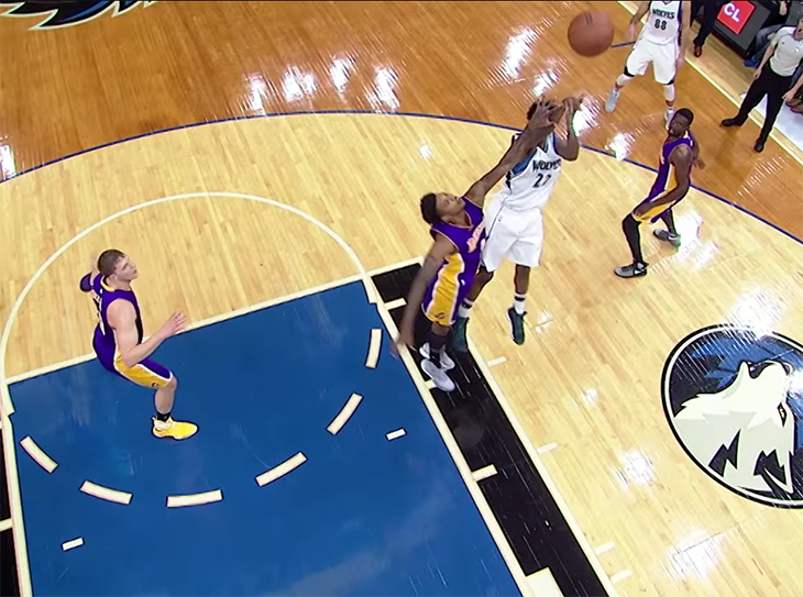 Los Lakers de Calderón claudican ante unos enchufados Timberwolves