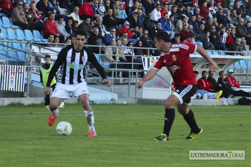 Imágenes del CD Badajoz 3 - 0 UD Montijo