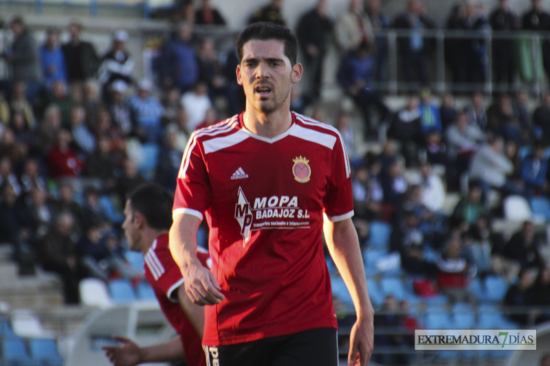 Imágenes del CD Badajoz 3 - 0 UD Montijo