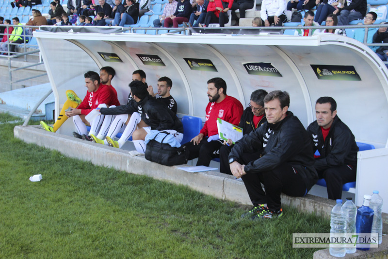 Imágenes del CD Badajoz 3 - 0 UD Montijo