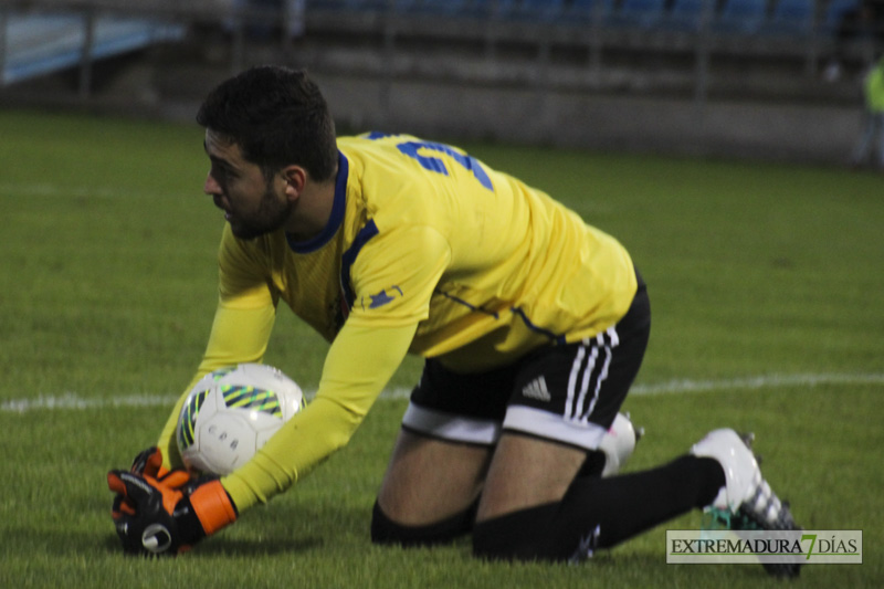 Imágenes del CD Badajoz 3 - 0 UD Montijo