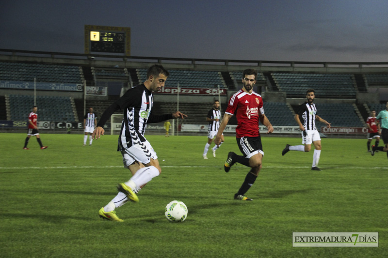 Imágenes del CD Badajoz 3 - 0 UD Montijo
