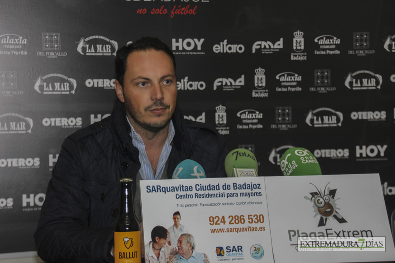 Imágenes del CD Badajoz 3 - 0 UD Montijo