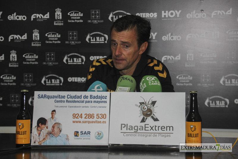 Imágenes del CD Badajoz 3 - 0 UD Montijo