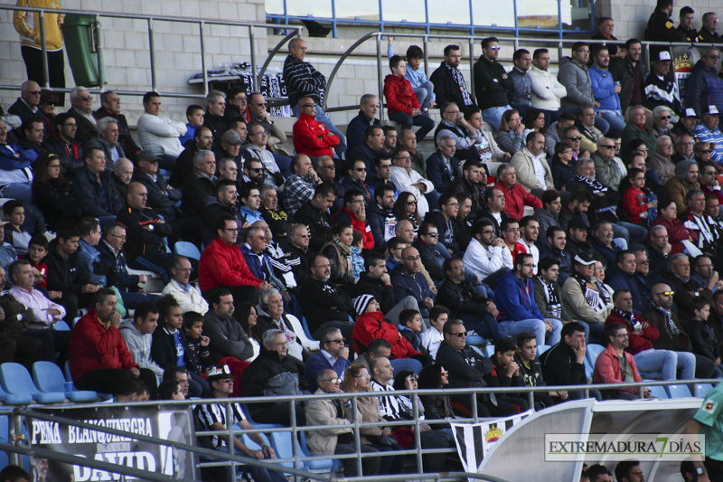 Imágenes del CD Badajoz 3 - 0 UD Montijo