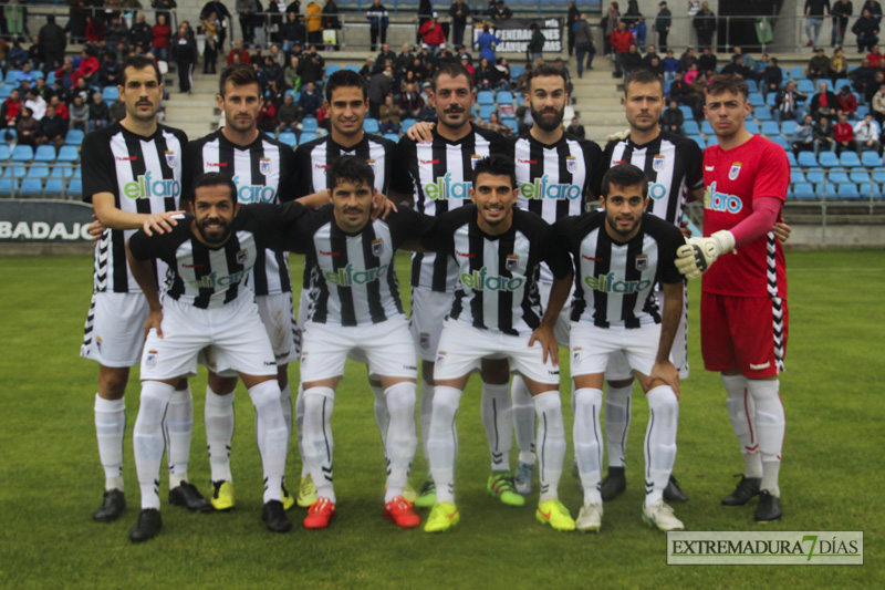 Imágenes del CD Badajoz 3 - 0 Olivenza