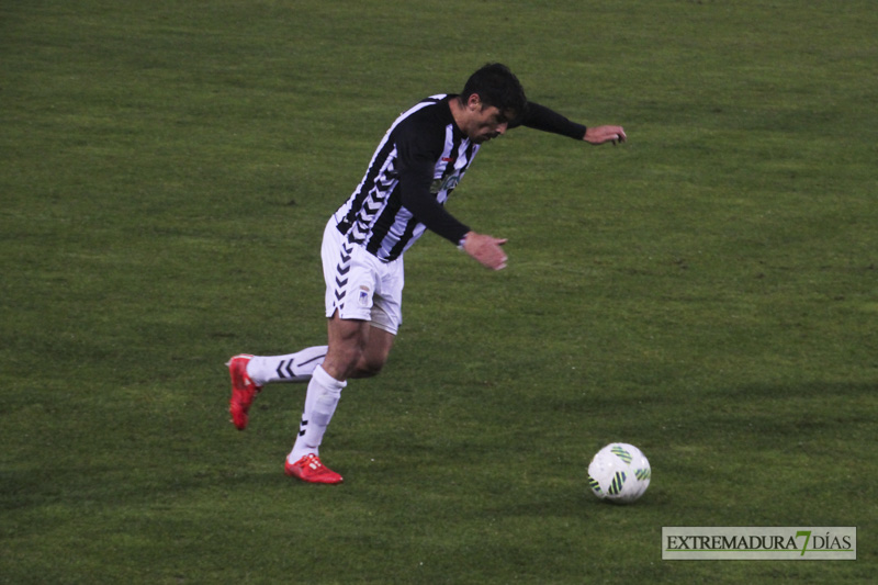 Imágenes del CD Badajoz 3 - 0 Olivenza