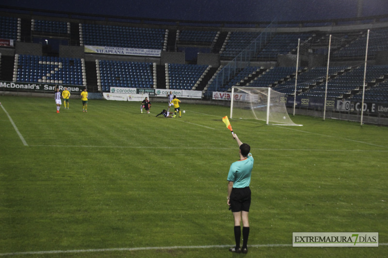 Imágenes del CD Badajoz 3 - 0 Olivenza