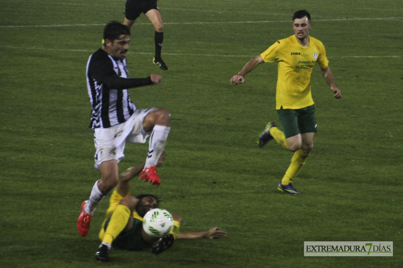 Imágenes del CD Badajoz 3 - 0 Olivenza