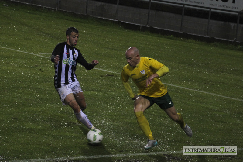 Imágenes del CD Badajoz 3 - 0 Olivenza