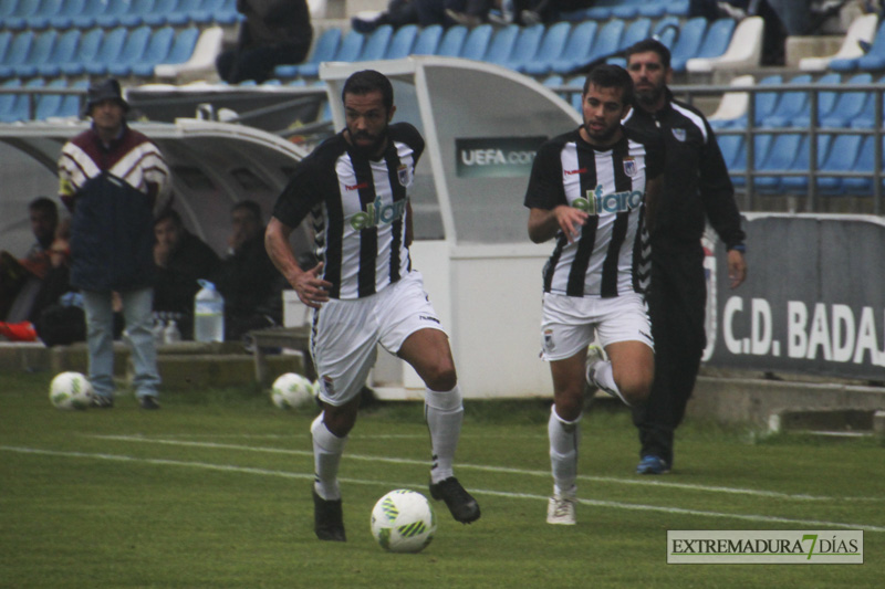 Imágenes del CD Badajoz 3 - 0 Olivenza