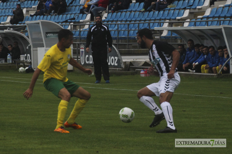 Imágenes del CD Badajoz 3 - 0 Olivenza