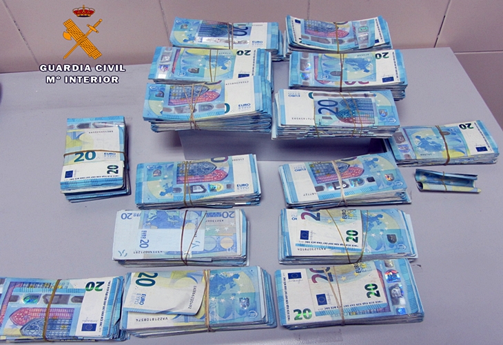 Detenido en Badajoz por intentar sacar del país 60.000 euros sin declarar