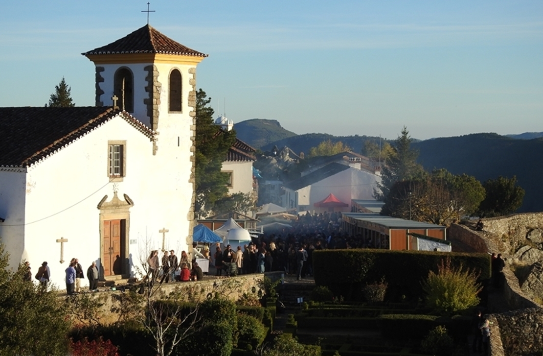 Ambiente en la XXXIII edición de la Feria de la Castaña de Marvao