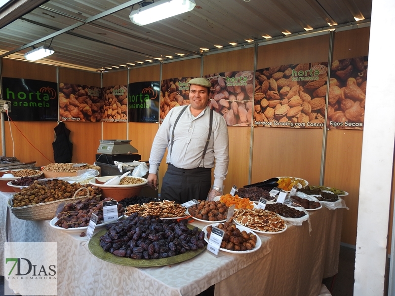 Ambiente en la XXXIII edición de la Feria de la Castaña de Marvao