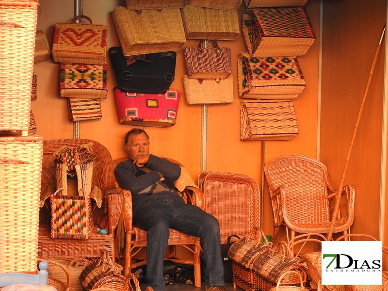 Ambiente en la XXXIII edición de la Feria de la Castaña de Marvao