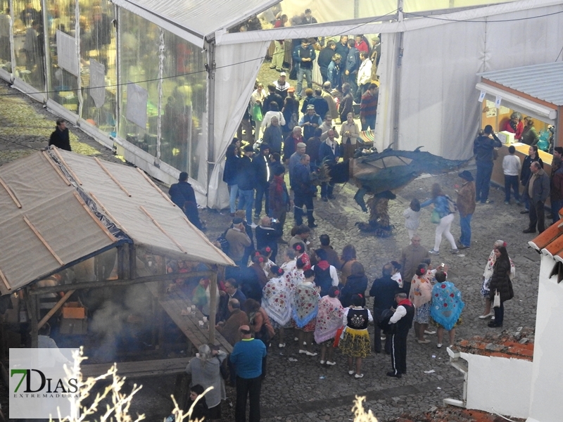 Ambiente en la XXXIII edición de la Feria de la Castaña de Marvao