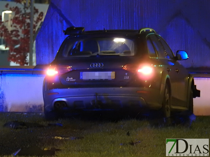 El accidentado día en Badajoz culmina con un ‘rotondazo’
