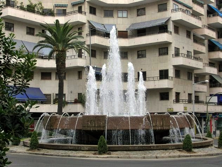 Comienzan las pruebas para convertir en rotonda la fuente de la Constitución