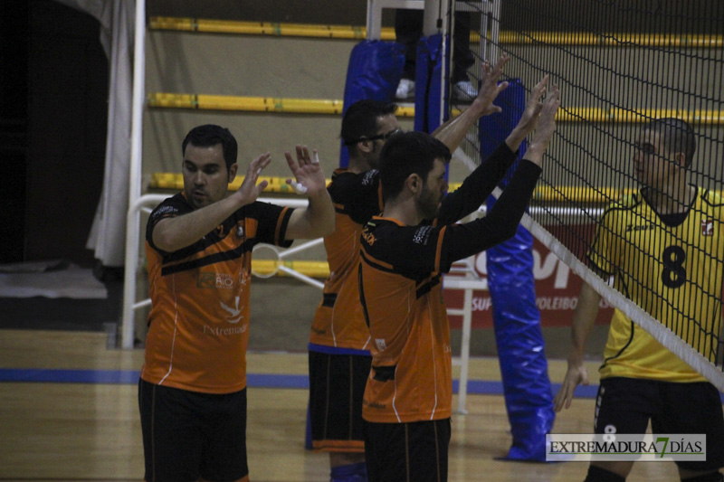 Imágenes del Pacense Voleibol - CyL Palencia