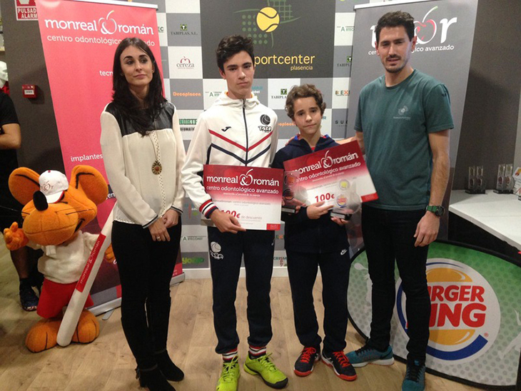 La Federación Extremeña de Pádel apuesta por el deporte base