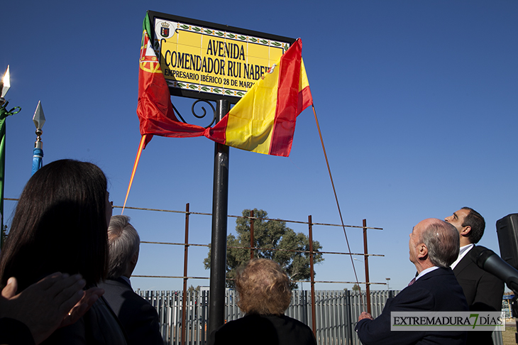 Badajoz dedica una calle al fundador de Delta Cafés