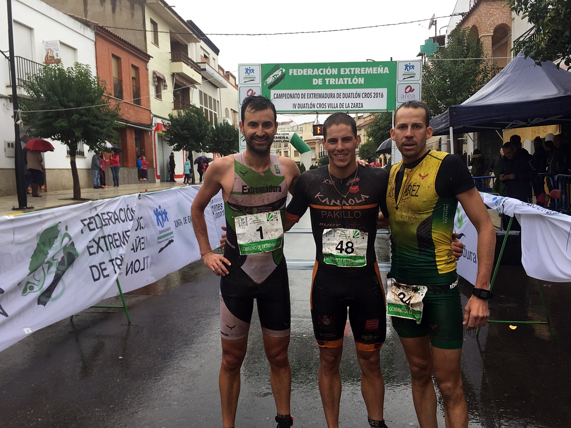 Fernández – Cortés y Rico, campeones de Extremadura de Duatlón Cros
