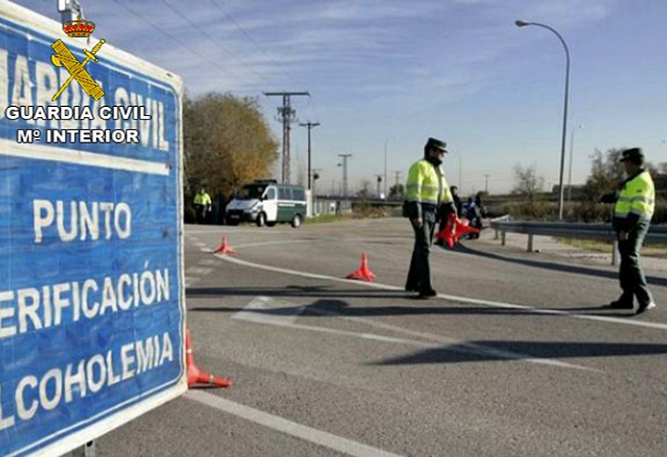 Detenido ebrio el conductor de un autobús con 16 menores a bordo
