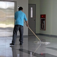 Aumentan un 1,8% las empresas con asalariados en Extremadura