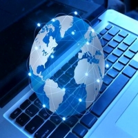 Dos de cada tres universitarios españoles de más de 30 años estudian en línea